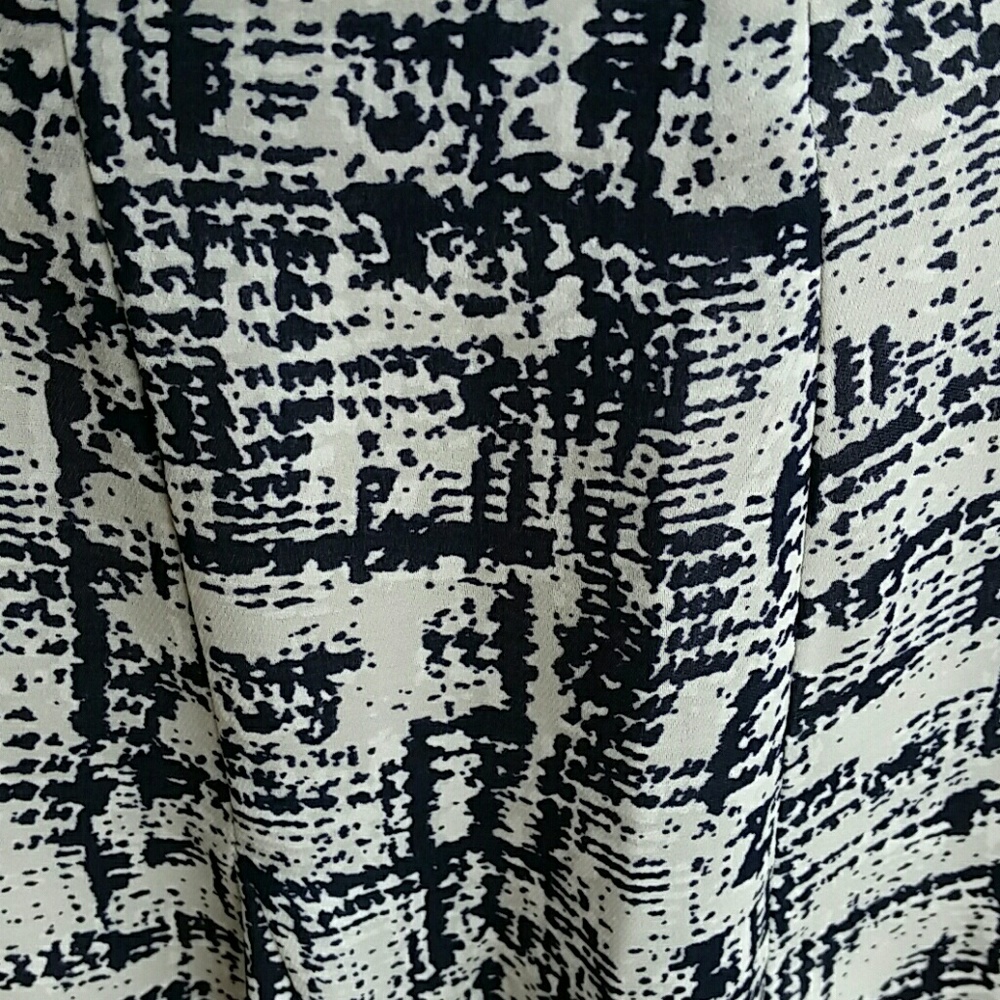 Banana Republic skirt size 4 - Picture 3 of 8